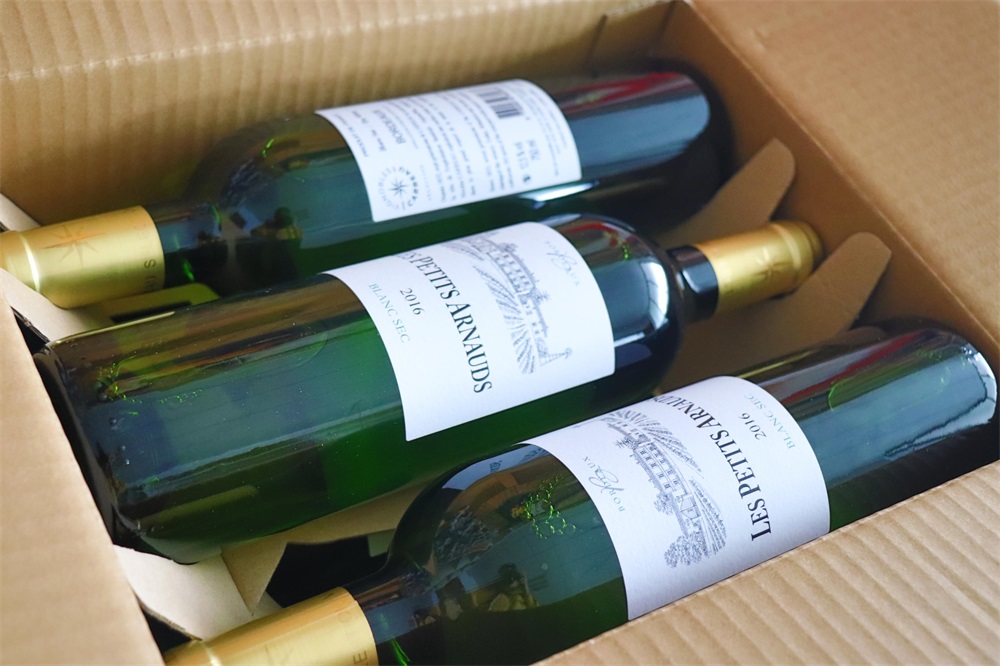 開(kāi)家紅酒加盟店多少錢呢